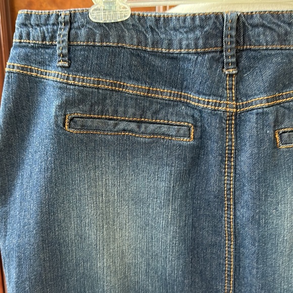Avenue Denim Skirt - Picture 4 of 9